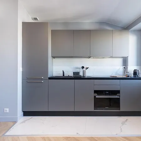 1 Su Ede - Dernier Etage Ascenseur - 1 Min Et Zone Pietonne * 尼斯